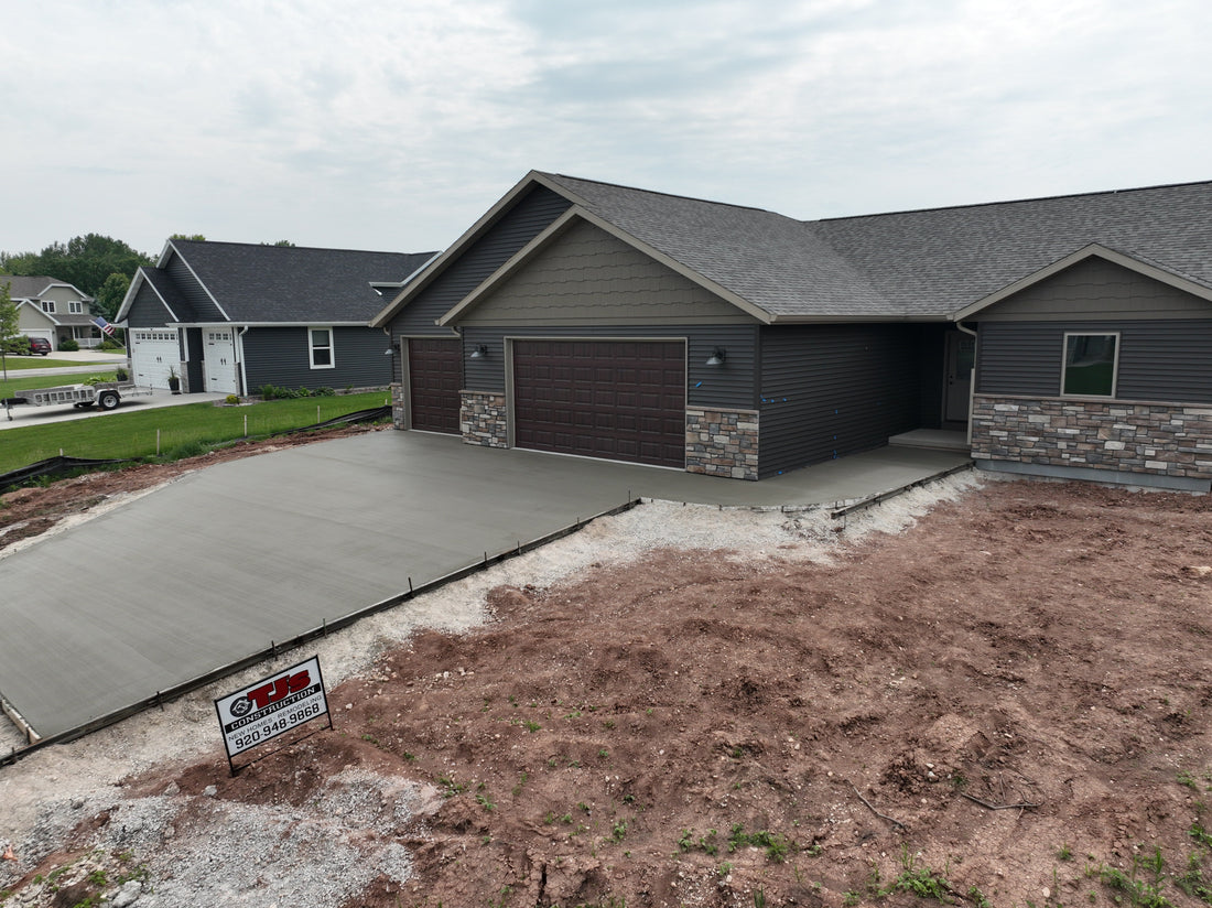 Top 5 Benefits of a Concrete Driveway in Wisconsin Winters
